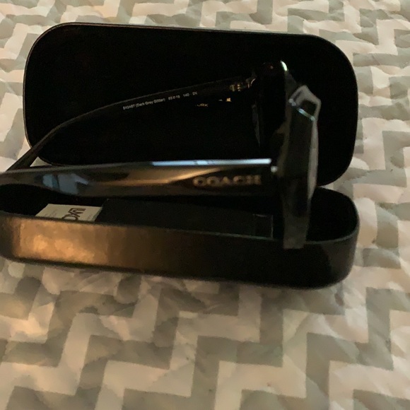 Coach sunglasses worn once , mint condition - Picture 2 of 4